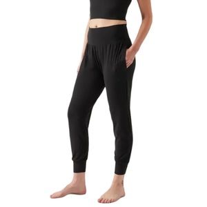 Athleta Salutation Jogger in Powervita Black #531288 Travel Pants Womens S